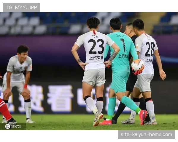 犯规判定规则详解：裁判如何准确识别和处罚犯规行为